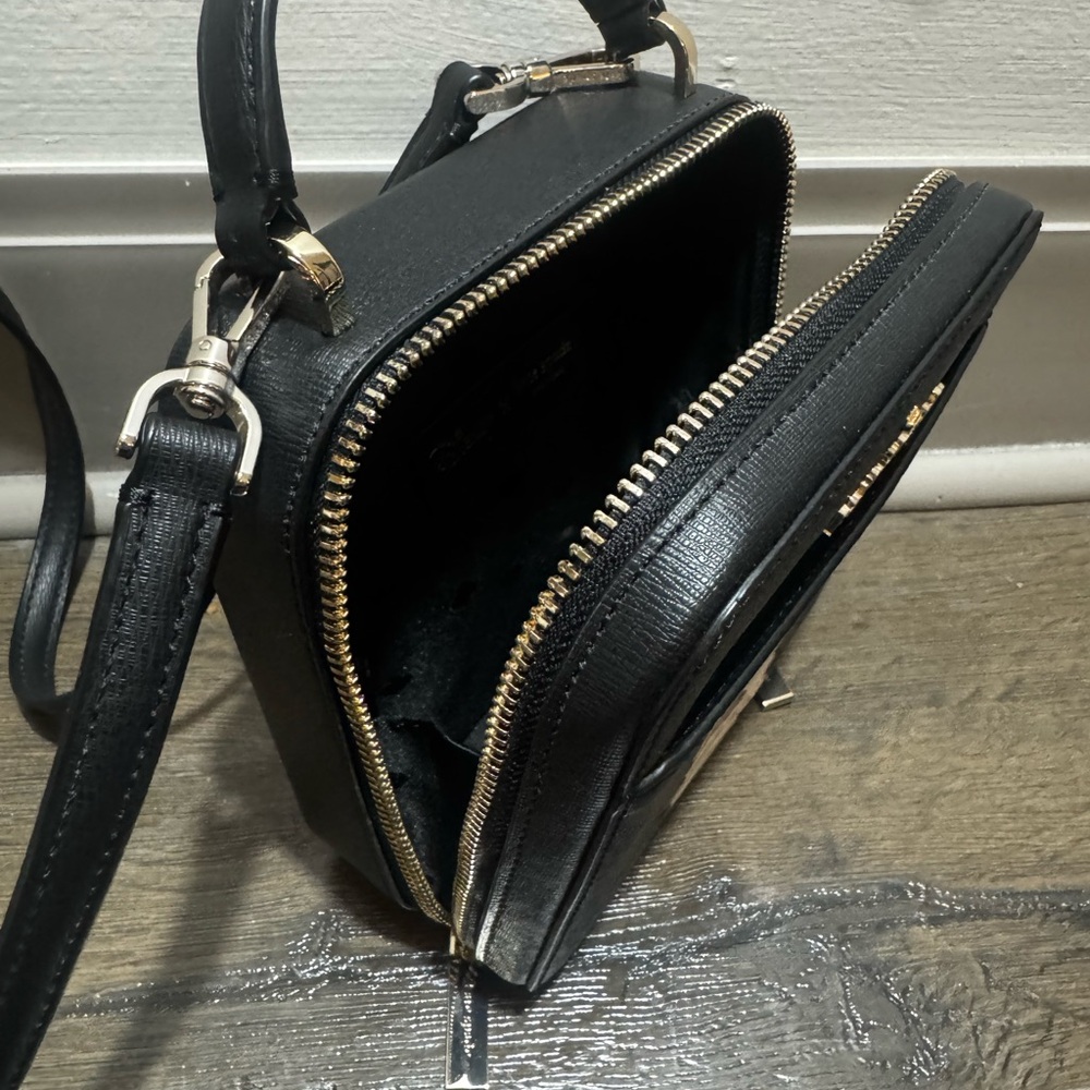 Kate Spade Black and Red Minnie Mouse Mini Bag - Picture 2 of 4